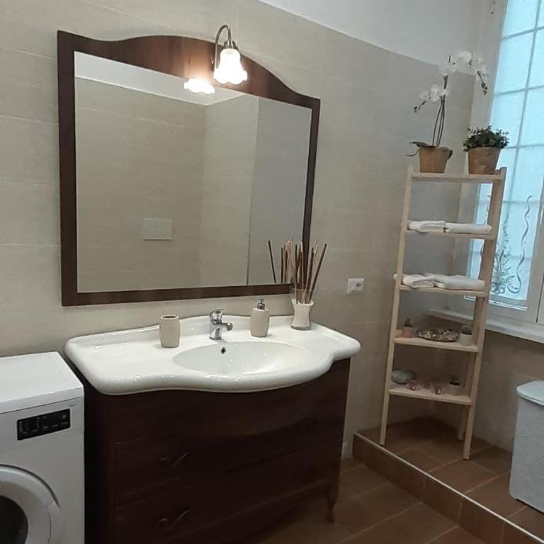 Pini di Roma-New and cozy apt in Rome city center- Metro A "Re di Roma" - Appartamento con 2 Camere da Letto - 19