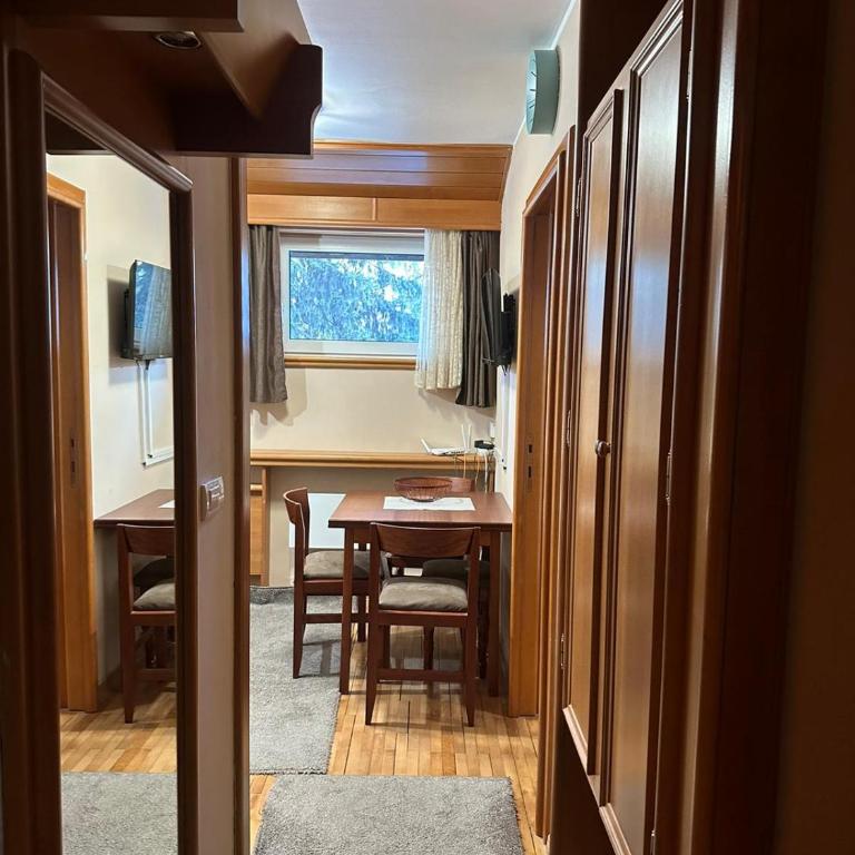 Apartman 601 i 603 Kopaonik Centar - One-Bedroom Apartment - 5