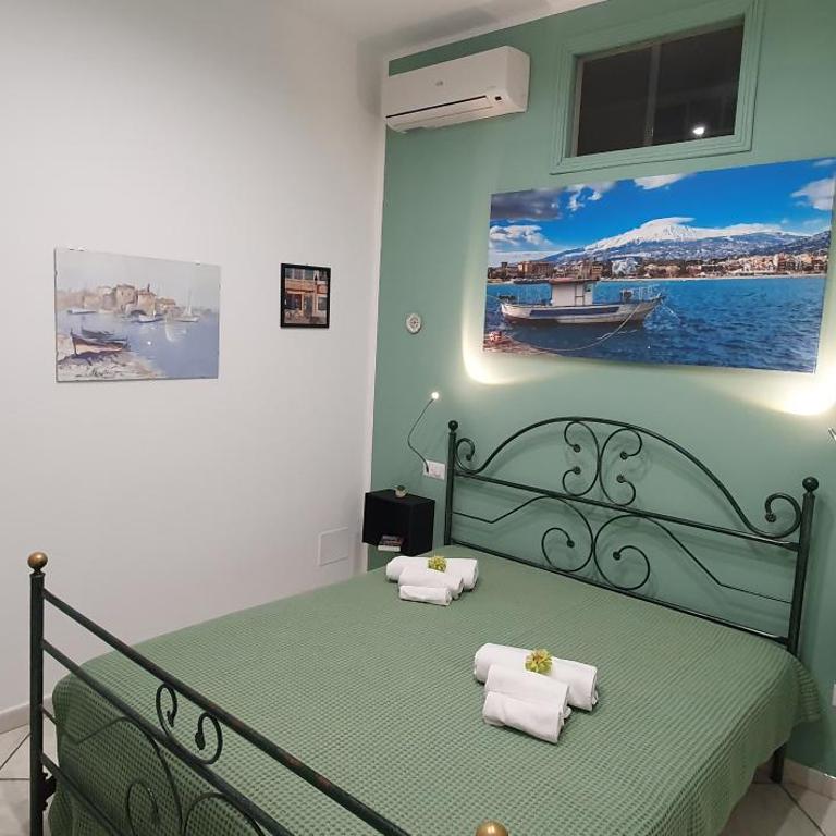 Tony & Doris Home - One-Bedroom Apartment with Balcony and Sea View - 2