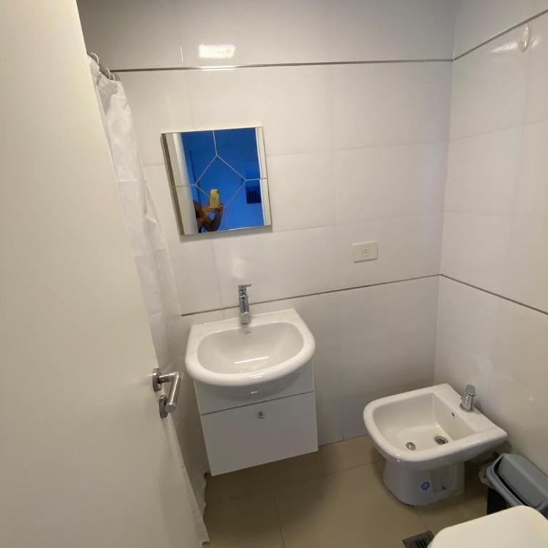 Departamento Confortable y Servicios en Pleno Centro - One-Bedroom Apartment - 63