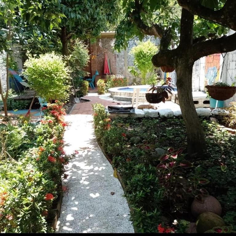 Hospedaje Casa de Colores - Habitación Triple Básica - 7