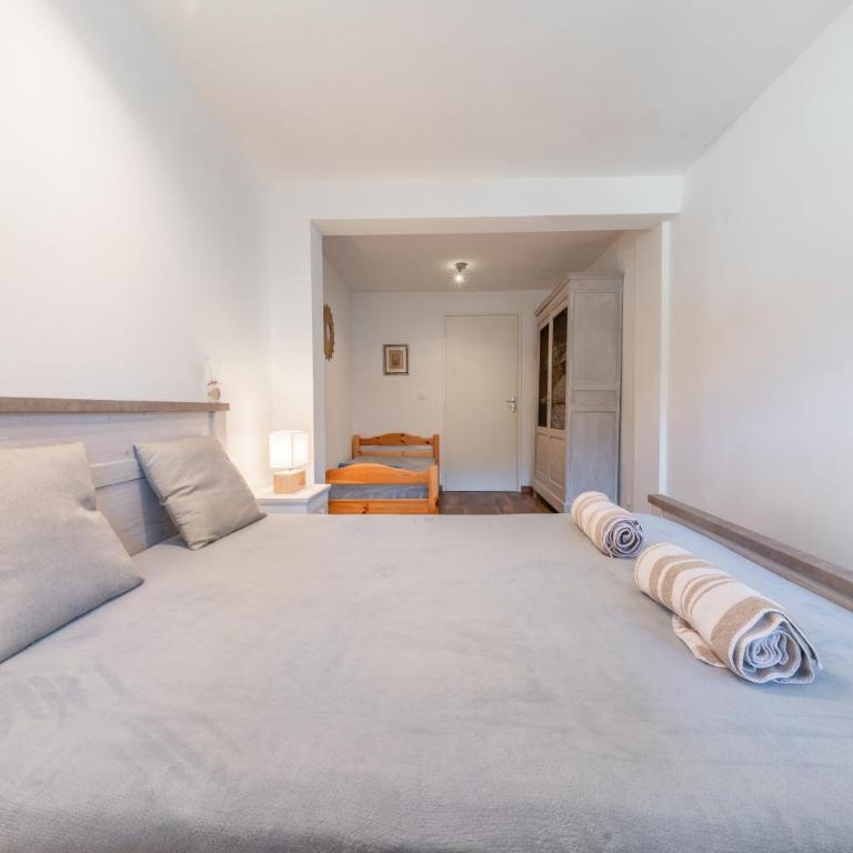 Grand Appartement dans Chalet Serre Chevalier à 8 minutes des pistes - Appartement avec Vue sur la Montagne - 38