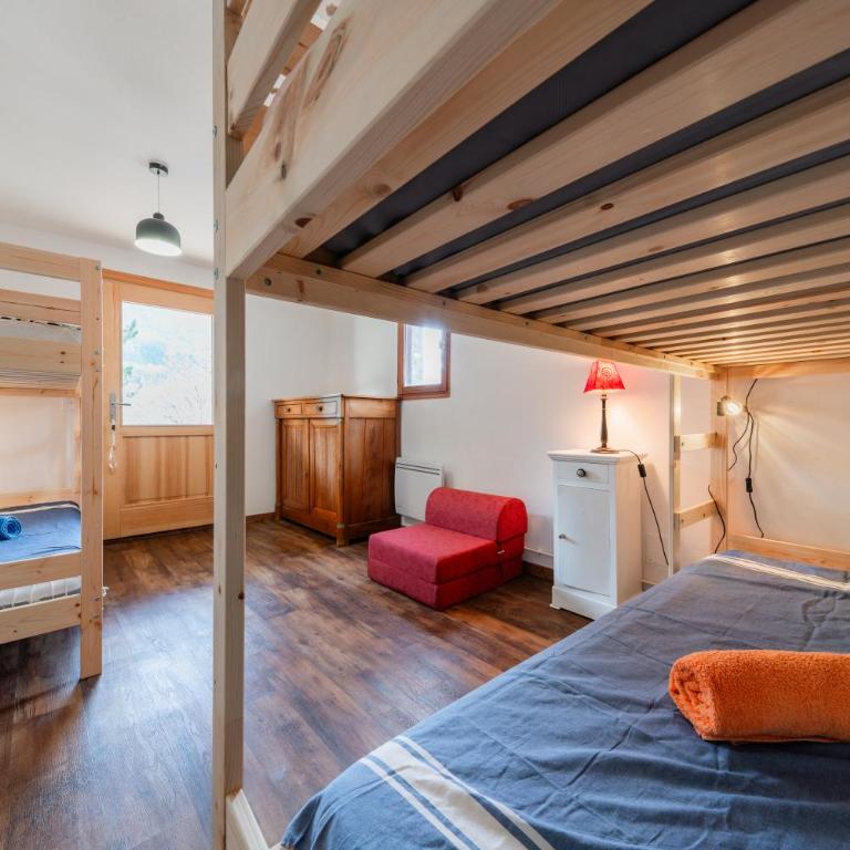 Grand Appartement dans Chalet Serre Chevalier à 8 minutes des pistes - Appartement avec Vue sur la Montagne - 44
