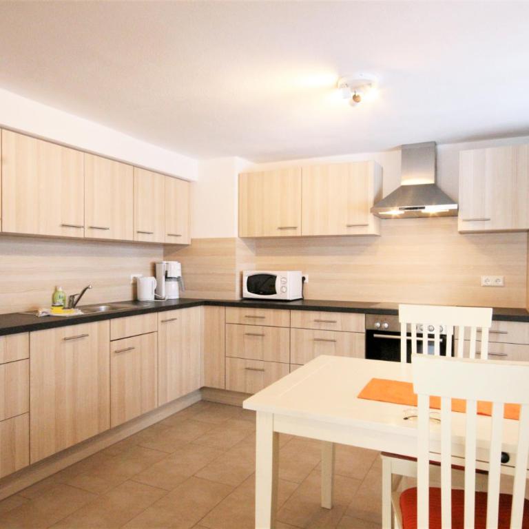 Ferienwohnung Alpenrose - Apartment mit Blick auf die Berge - 3