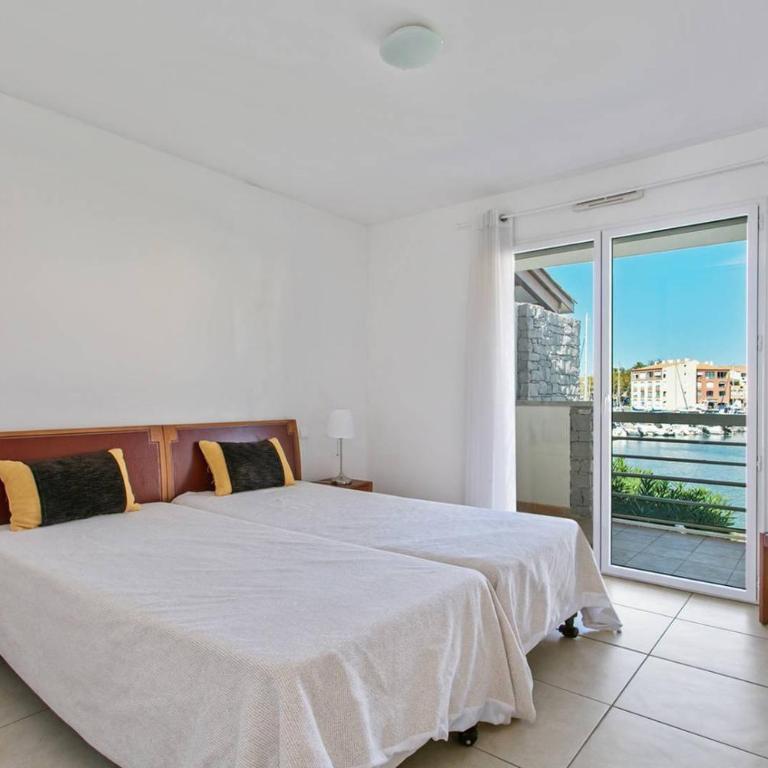 MARINA ILE ST MARTIN Joli 4 pièces avec jacuzzi Cap d'Agde - Superior Apartment - 15