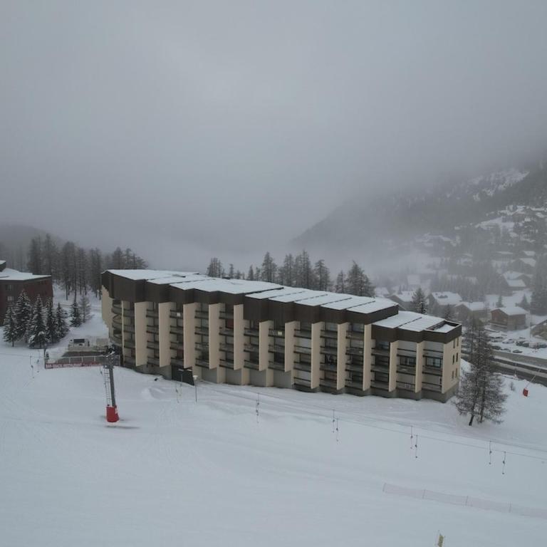 Appartement Les Chalmettes 4 Personnes au pied des Pistes Wifi - Balcon - Parking - Studio - 46
