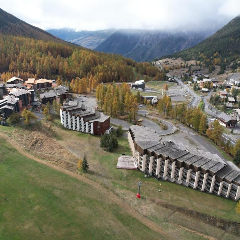 Appartement Les Chalmettes 4 Personnes au pied des Pistes Wifi - Balcon - Parking - Studio - 47