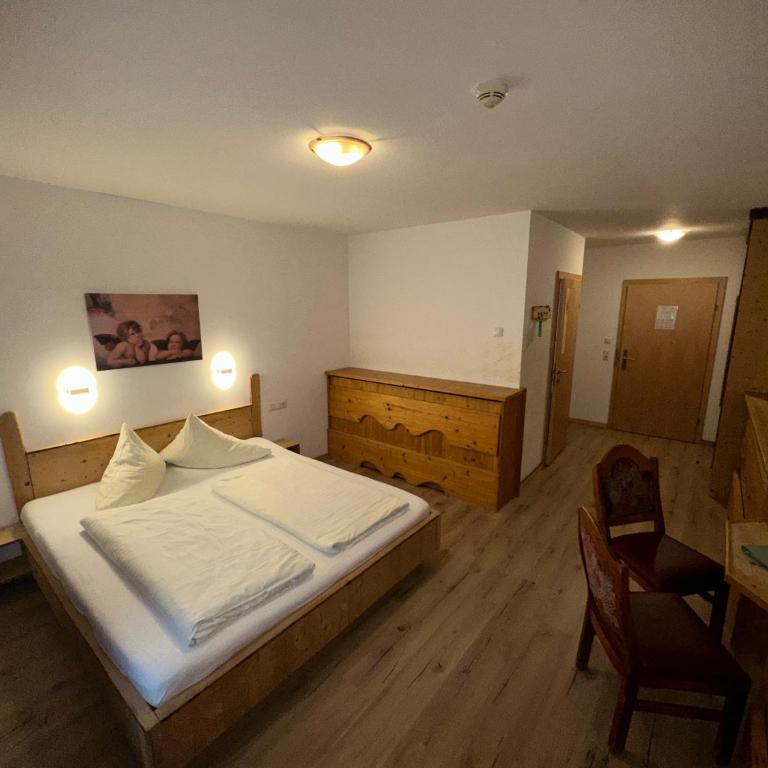 Gasthof zum Löwen - Familienzimmer mit Balkon - 4