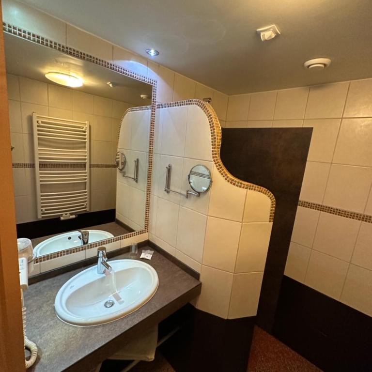 Gasthof zum Löwen - Familienzimmer mit Balkon - 2