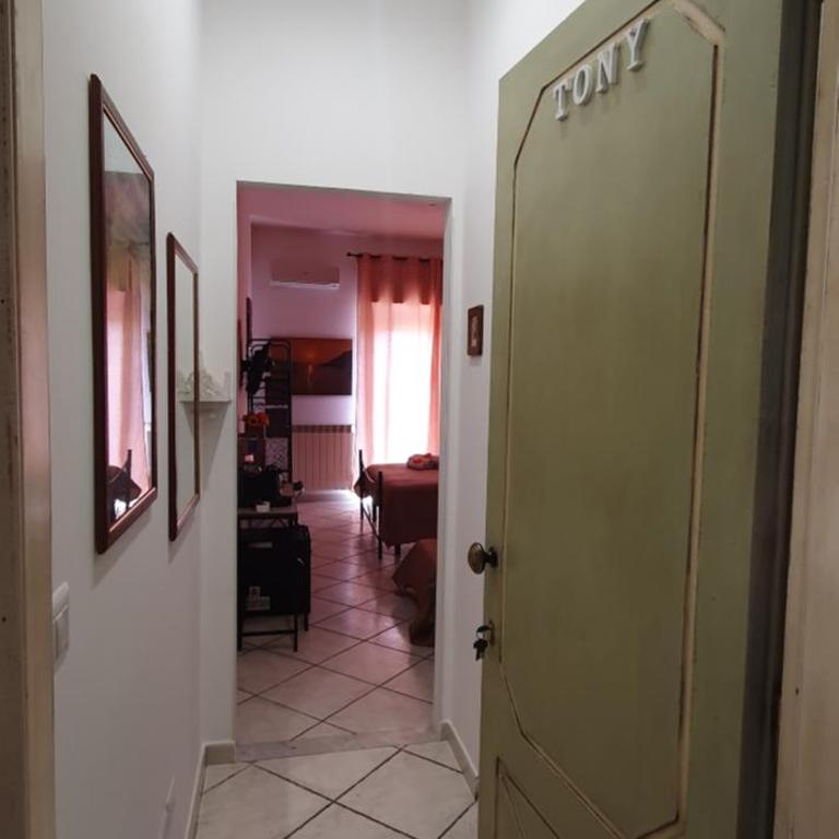 Tony & Doris Home - Quadruple Room with Sea View - 1
