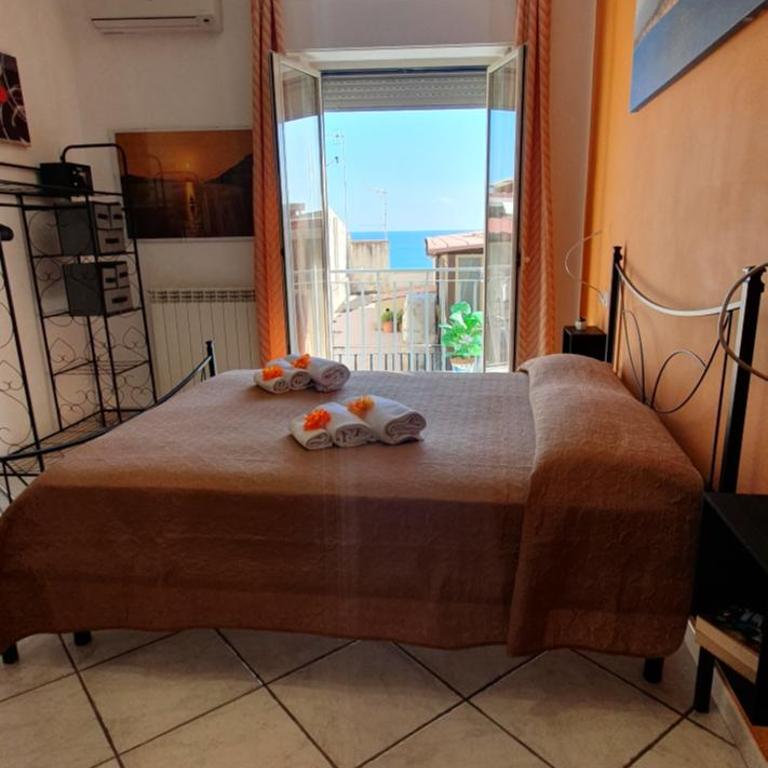 Tony & Doris Home - Quadruple Room with Sea View - 10