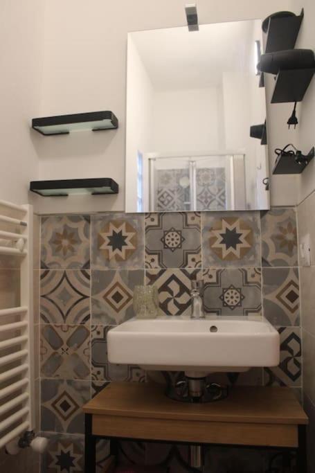 6th DOOR HOUSE - Appartamento con 1 Camera da Letto - 14