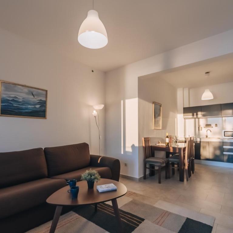 Apartments Kuce Lekovica Beach & snack bar- Bistro - One-Bedroom Apartment with Terrace and Sea View - 10