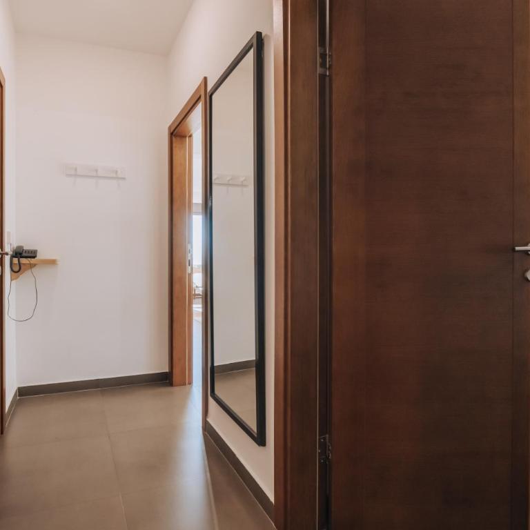 Apartments Kuce Lekovica Beach & snack bar- Bistro - One-Bedroom Apartment with Terrace and Sea View - 18