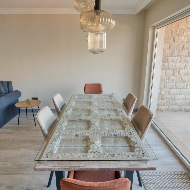 Luxurious 3-Bedroom Apartment by MN Property - Apartman sa 3 Spavaće Sobe - 34