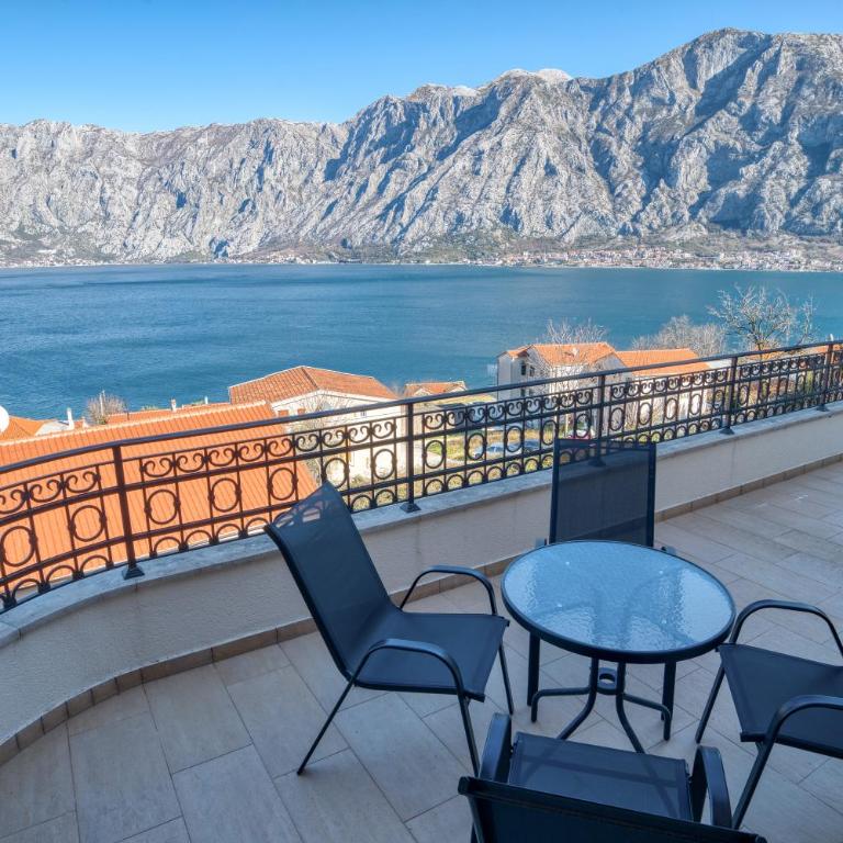 Luxurious 3-Bedroom Apartment by MN Property - Apartman sa 3 Spavaće Sobe - 38