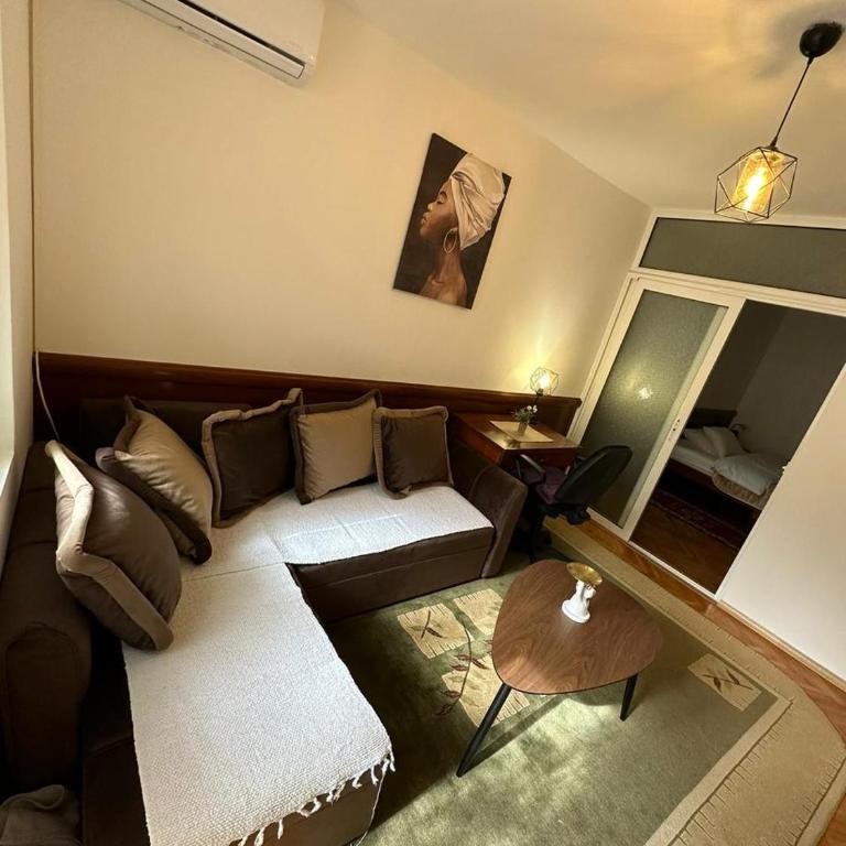 Budva App4 - One-Bedroom Apartment - 1