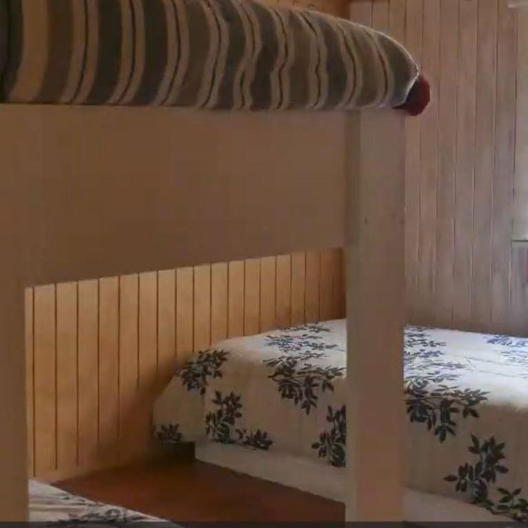 HOSTAL CARHUELLO - Habitación Triple económica - 1