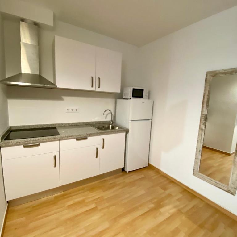 Apartamento centrico y tranquilo - Apartamento de 1 dormitorio - 4
