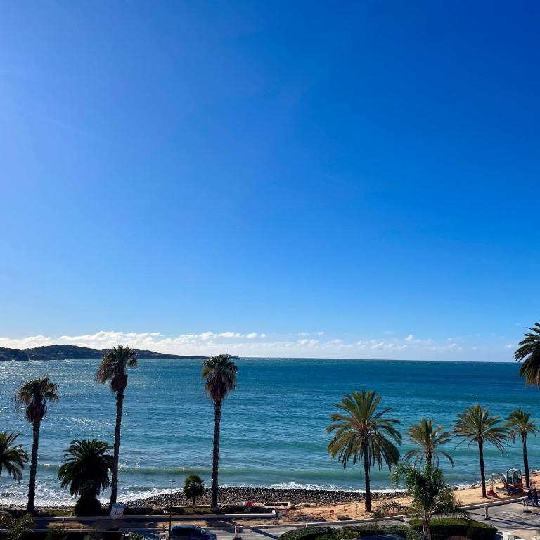 Tout proche de la plage, à 12 min à pied du port, place de parking - Apartamento de 1 dormitorio - 20