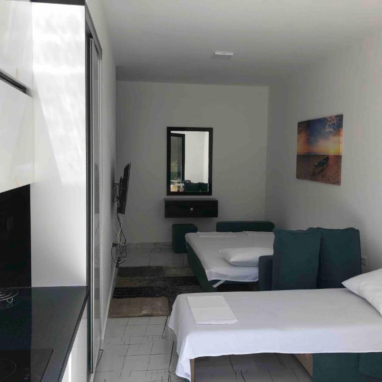 Royal City View Luxury Apartments - Apartment - 2