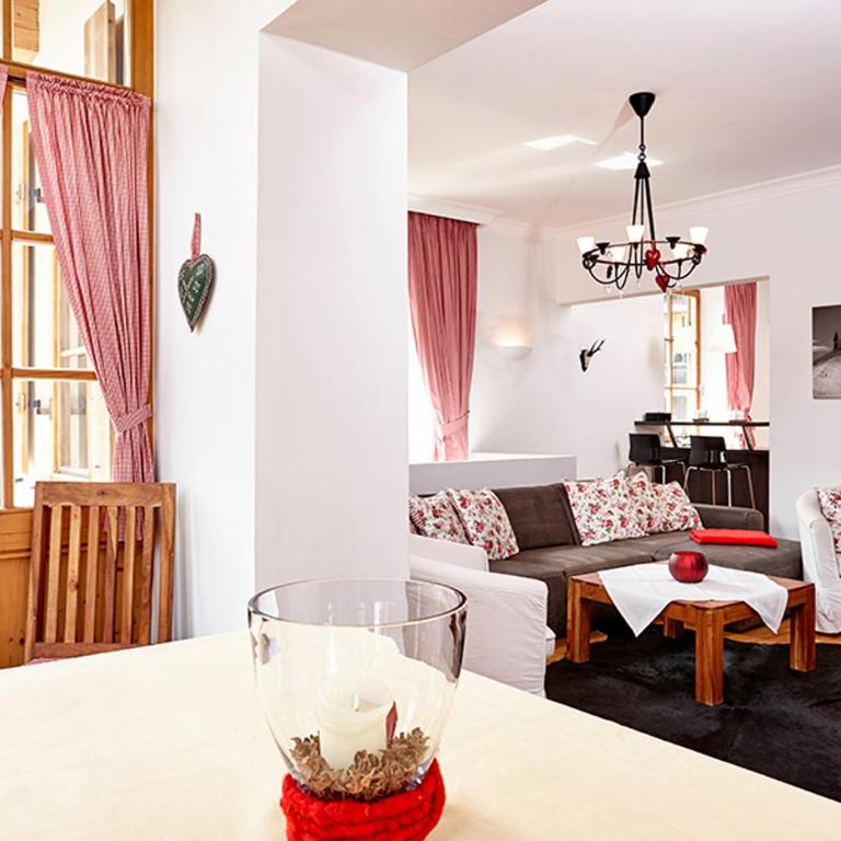 Rosenquarz - Three-Bedroom Apartment - 3