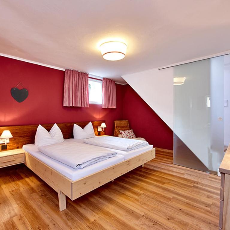 Rosenquarz - Three-Bedroom Apartment - 11