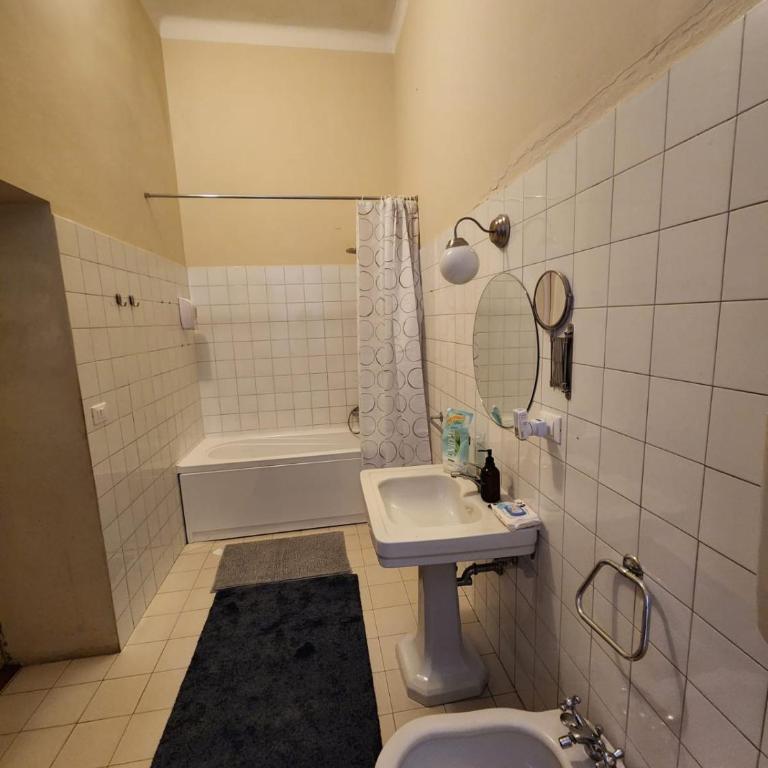 TATA Homes B&B - Camera King Superior - 3