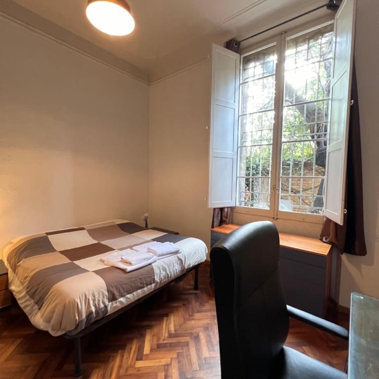 TATA Homes B&B - Camera Matrimoniale Standard con Bagno in Comune - 5