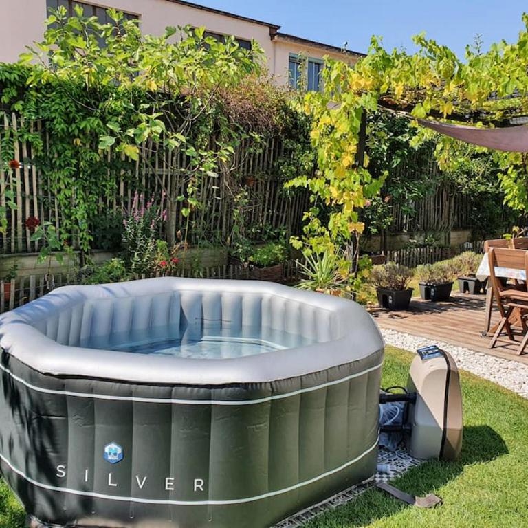 Appartement dans un jardin, 3 chambres - Three-Bedroom Apartment - 38
