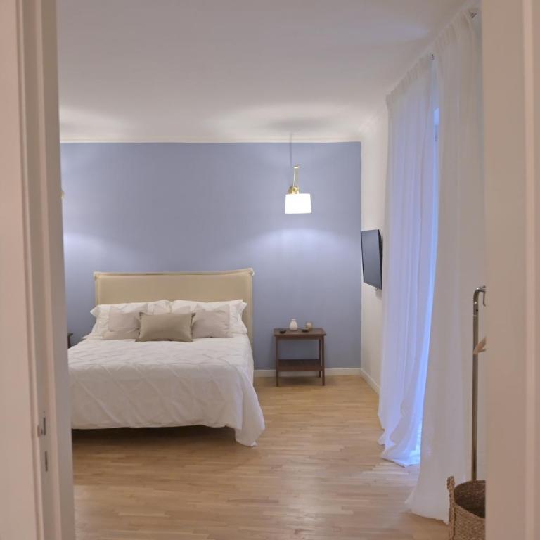 Mediterranea Home Napoli - Appartamento con 2 Camere da Letto - 5