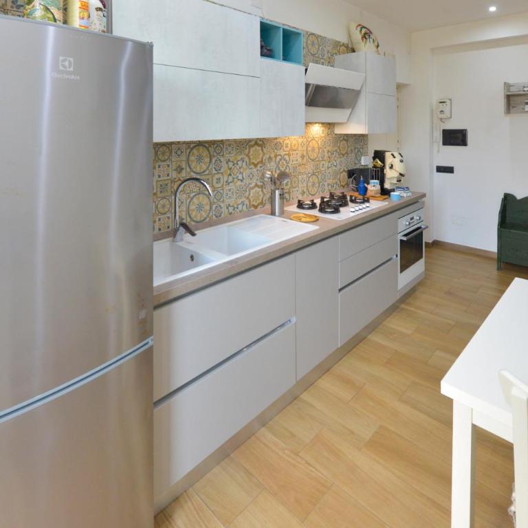 micione22 stazione centrale - Appartamento con 2 Camere da Letto e Balcone - 20