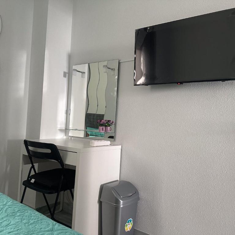 Torremolinos habitaciones privada en apartamentos compartidos - Double Room with Shared Bathroom - 6
