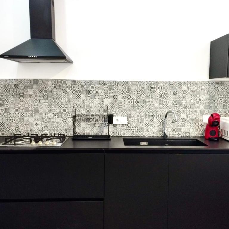 Soho Boho Apartments - with sunny rooftop terrace and fiber optic internet - Two-Bedroom Apartment - 10