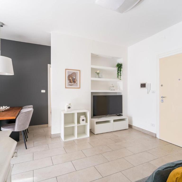 Maison Lumiere, Design Apt 5 min from Tiburtina Station - Appartamento con 2 Camere da Letto - 5