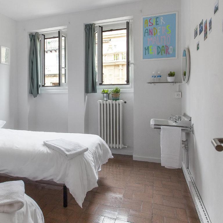 A Room In The City Hostel - Habitación Doble con baño compartido - 2 camas - 8
