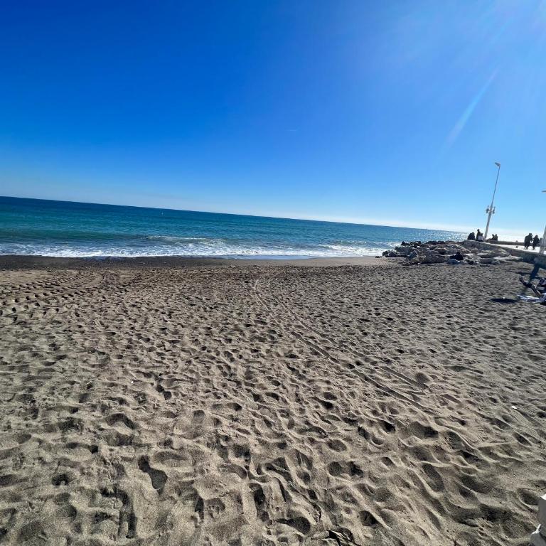 Modern duplex next to the beach! - Casa de 2 dormitorios - 8