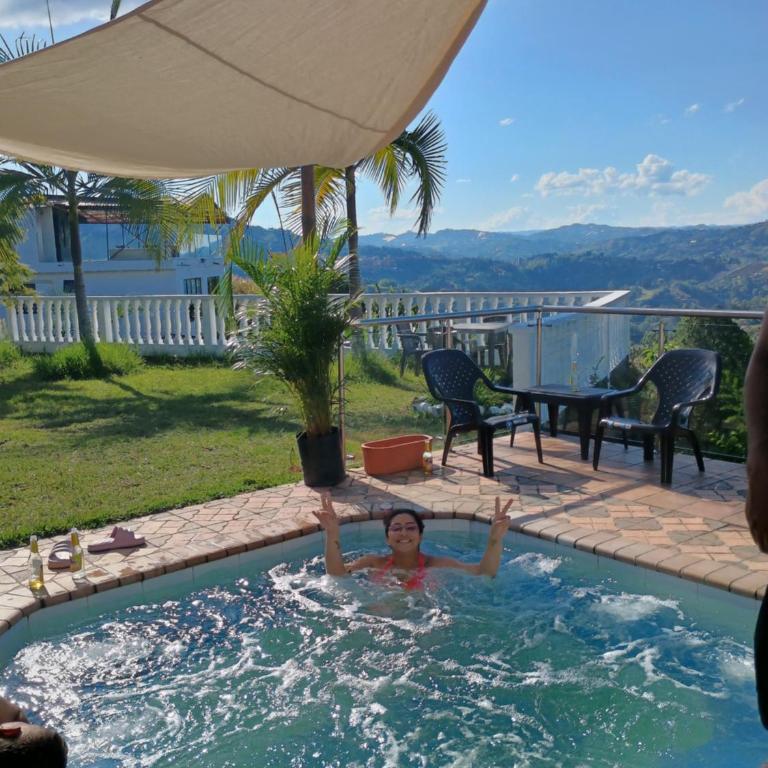 Finca con vista al embalse y jacuzzi - Casa de 3 dormitorios - 18