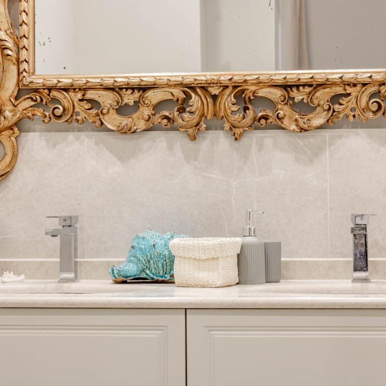 H11 [The Queen's Apartment] Ariston - Centro - Deluxe Apartment - 15