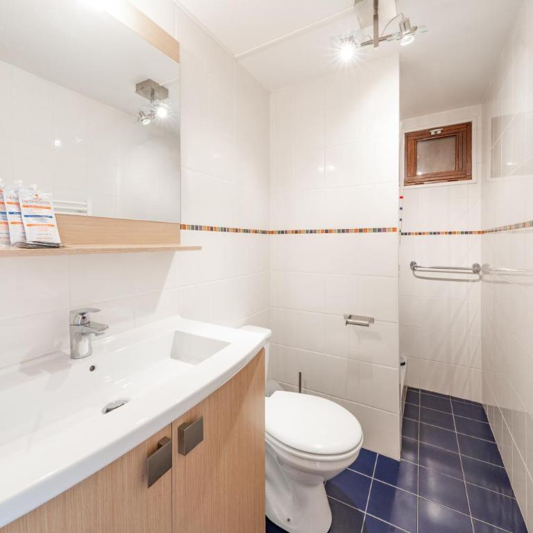 Serre Chevalier Studio 30 m2 coin montagne à 8 Minutes des Pistes - Appartement 1 Chambre - 32