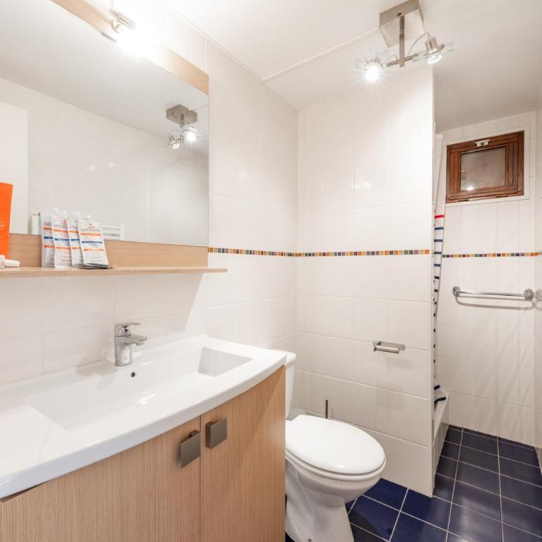 Serre Chevalier Studio 30 m2 coin montagne à 8 Minutes des Pistes - Appartement 1 Chambre - 30