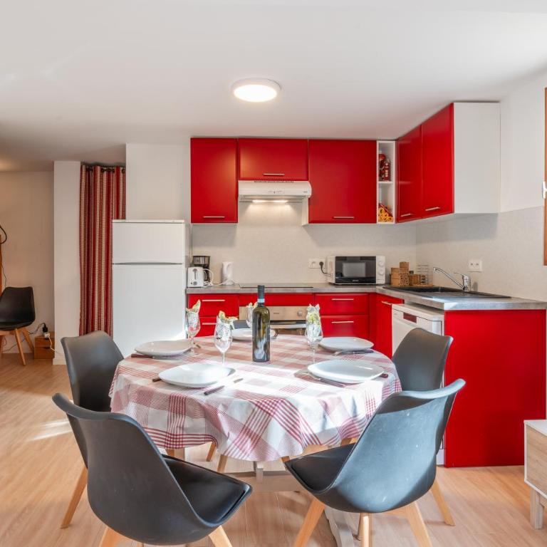 Serre Chevalier Studio 30 m2 coin montagne à 8 Minutes des Pistes - Appartement 1 Chambre - 15