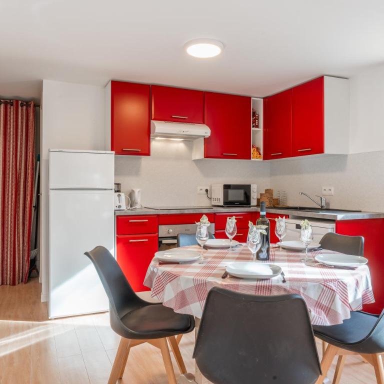 Serre Chevalier Studio 30 m2 coin montagne à 8 Minutes des Pistes - Appartement 1 Chambre - 40