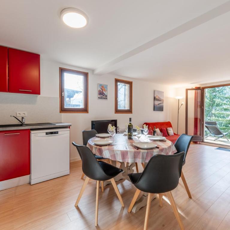 Serre Chevalier Studio 30 m2 coin montagne à 8 Minutes des Pistes - Appartement 1 Chambre - 25
