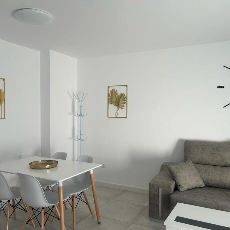 Apartamentos MILANO - Two-Bedroom Apartment - 6