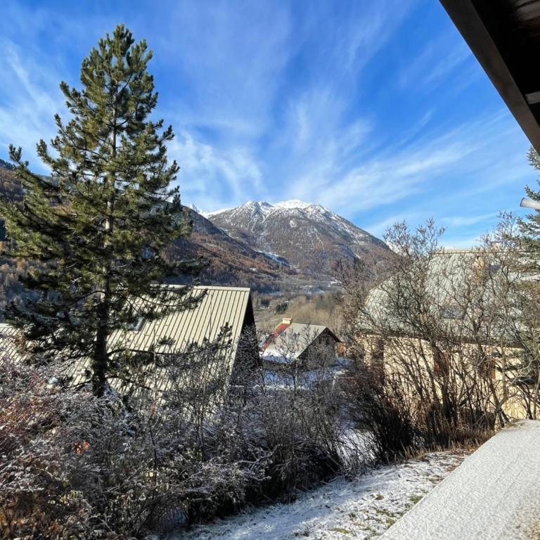Serre Chevalier Studio 30 m2 coin montagne à 8 Minutes des Pistes - Appartement 1 Chambre - 6