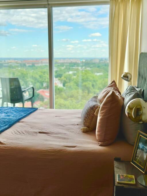 Departamento Elegante en Torre Leloir - Apartamento con balcón - 53