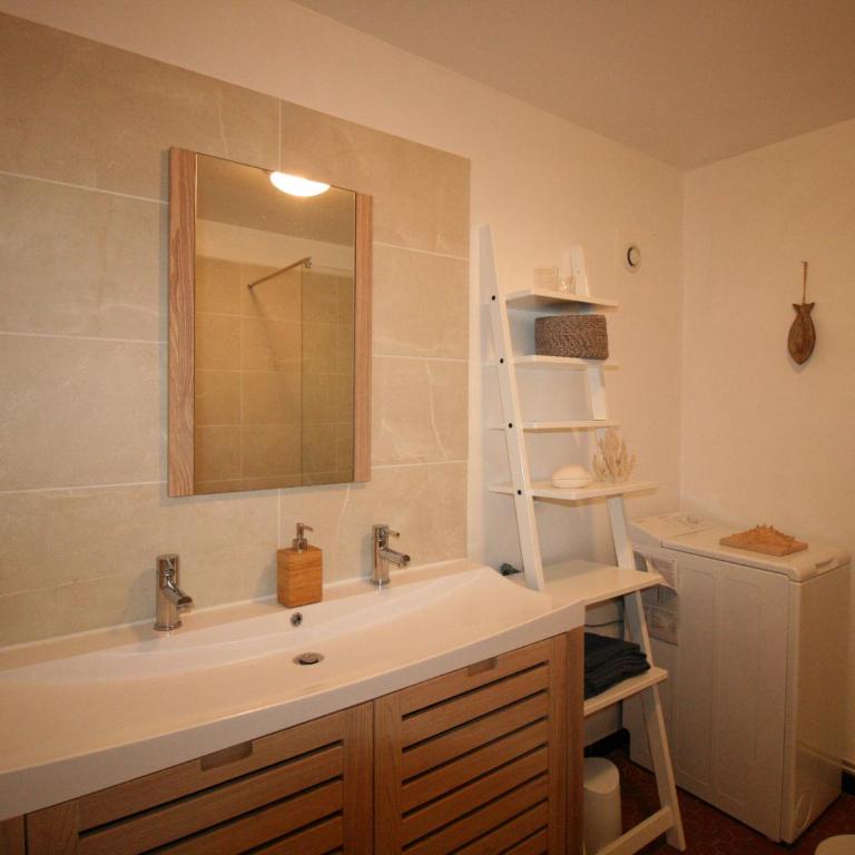 Appartement RDC à 50m de la plage avec terrasse - La Tranche-sur-Mer - FR-1-22-309 - Appartement (4 Adultes) - 13