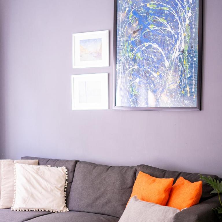 Excelente Ubicación en Colonia Americana - Two-Bedroom Apartment - 40