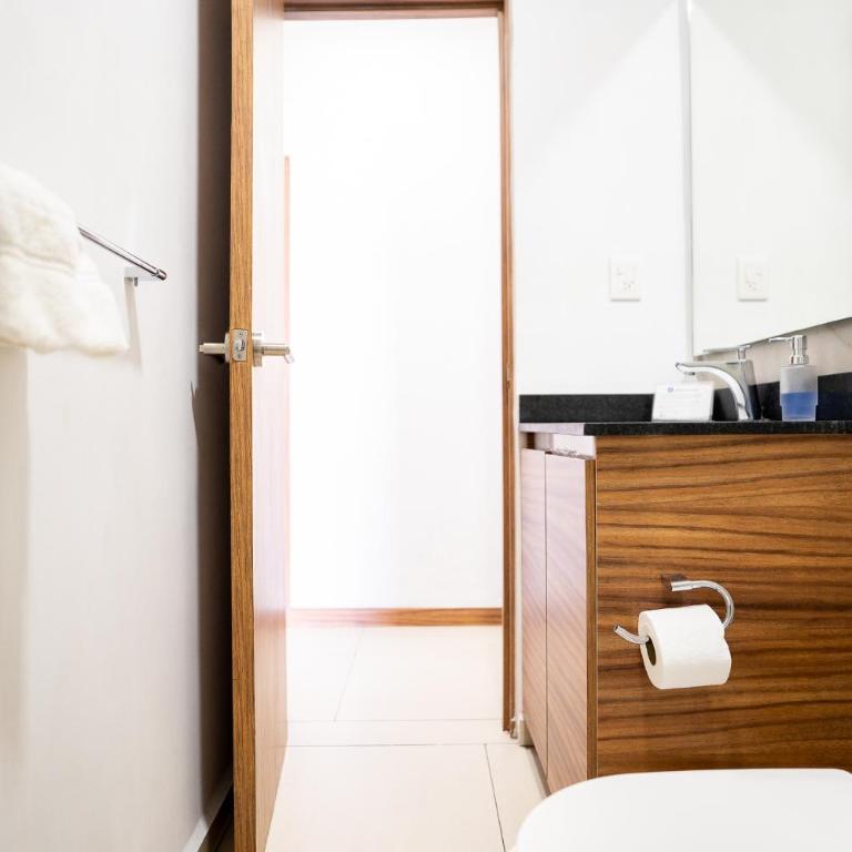 Excelente Ubicación en Colonia Americana - Two-Bedroom Apartment - 41